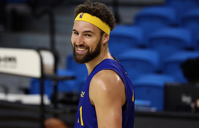 在与幼狮队 在与幼狮队