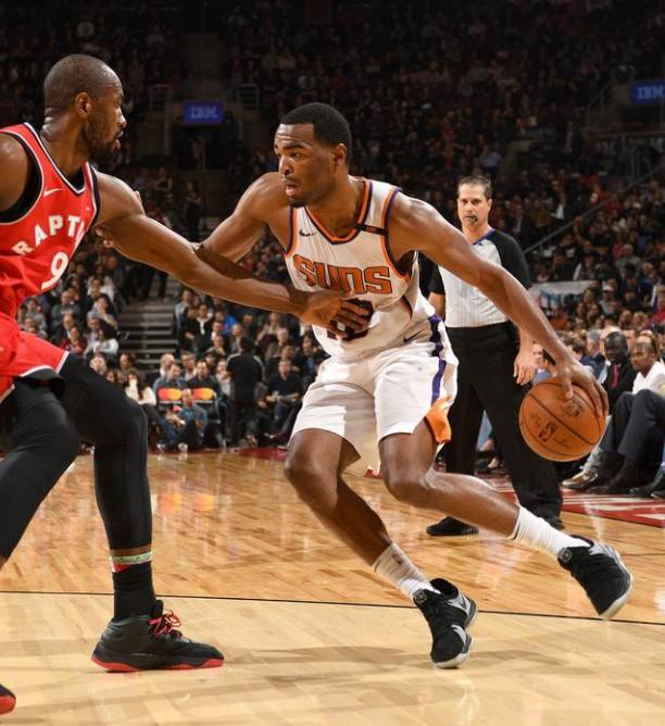 拉克足球更 拉克足球更