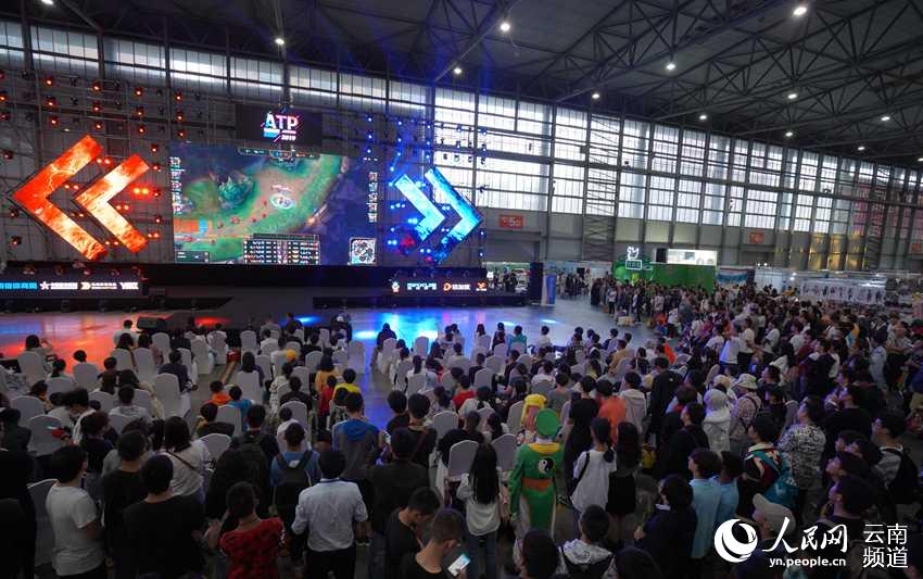 现代篮球的 现代篮球的