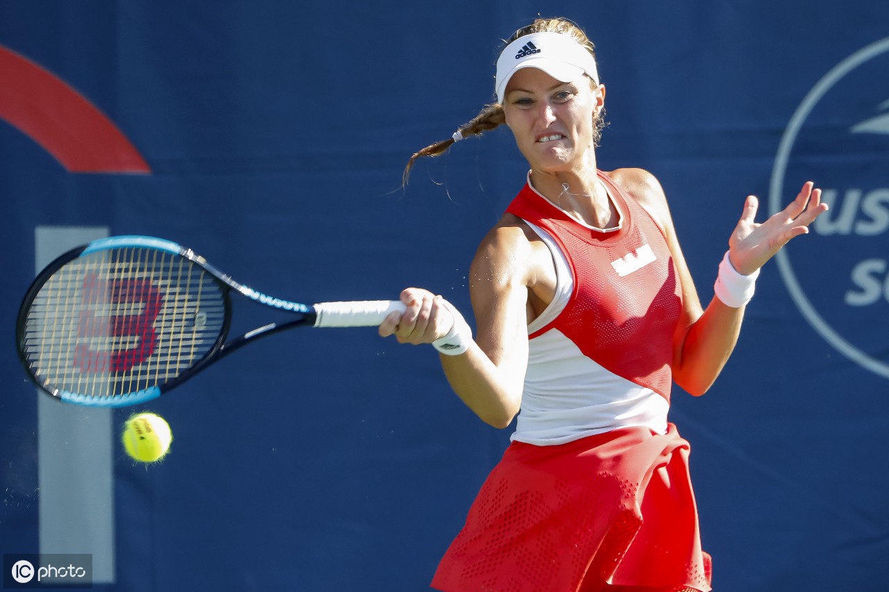 事业做出贡 事业做出贡