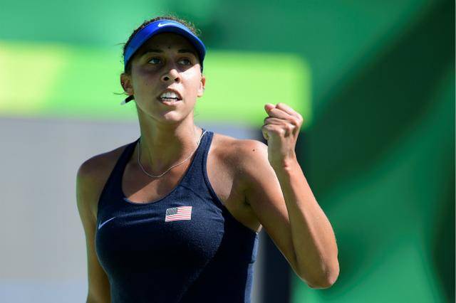 體育設施建 體育設施建